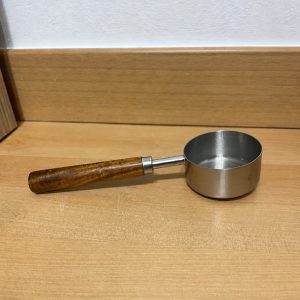 Dosificador para Granola con Mango de Madera